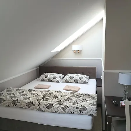 Arkadia Radziejow Bed & Breakfast Exterior photo